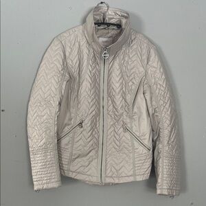 Woman’s Laundry By Shelli Segal Quilted Puffer Jacket - Light Gray Medium